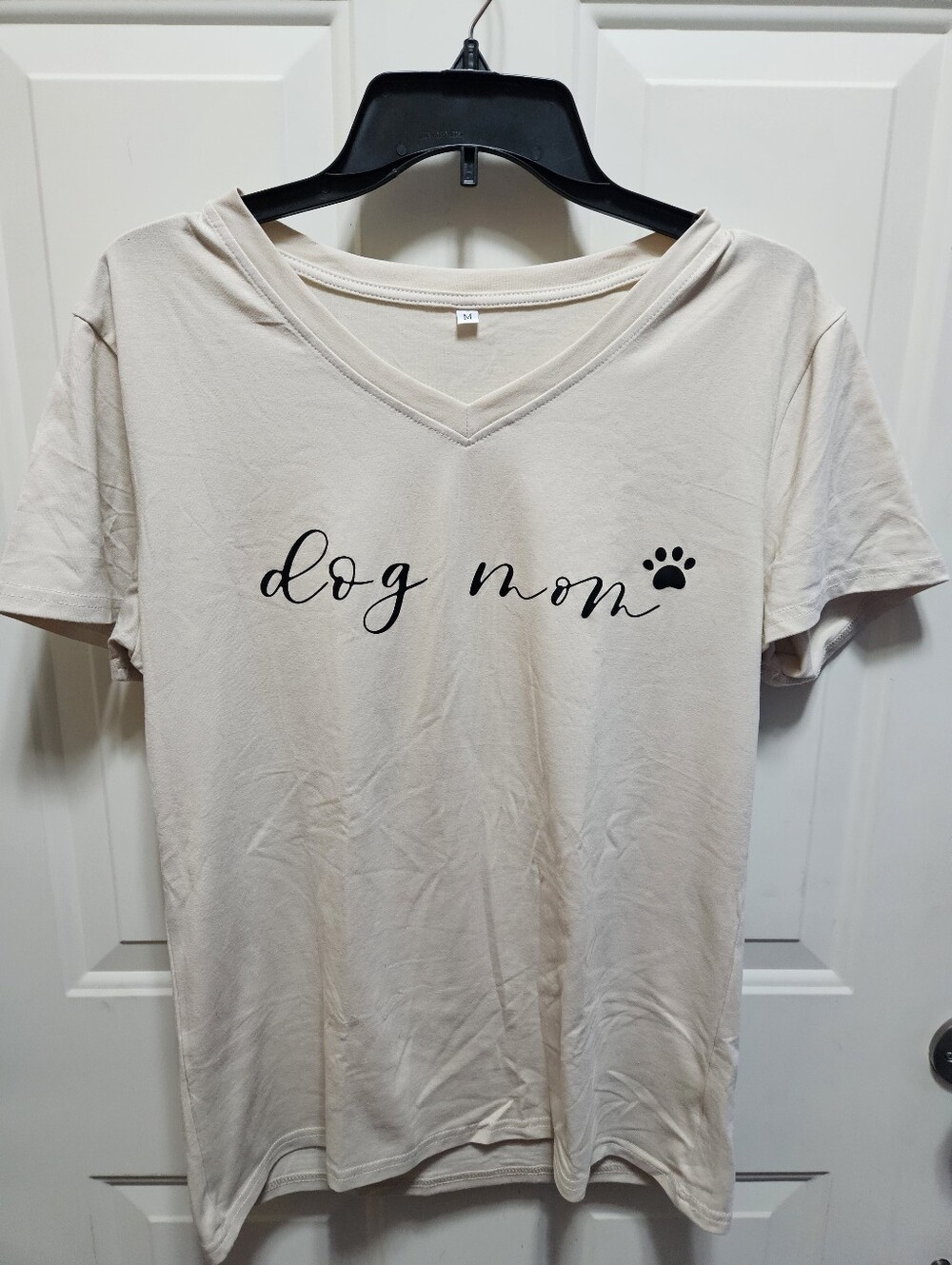 Dog Mom V-Neck Short Sleeve Tee